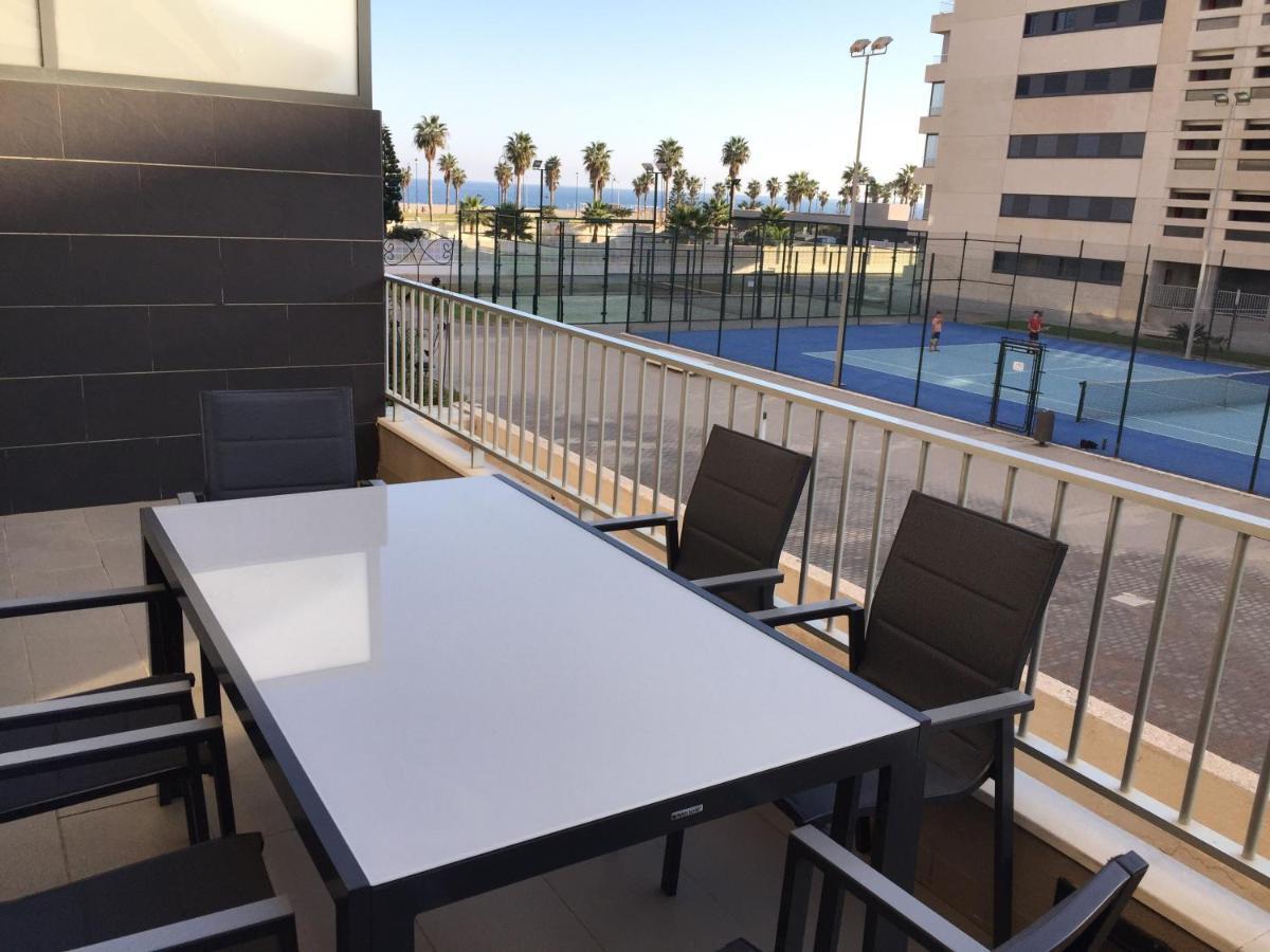 Apartamento Lujo, Primera Linea Playa, Garaje, Wifi, Piscina Climatizada Рокетас де Мар Екстериор снимка